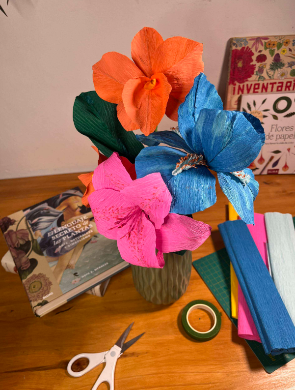 Crea flores mágicas de papel 